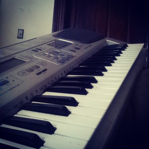 Messing around after a long day of work. #mediocrebullshit #keyboard #piano #playbyear