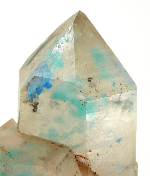 mineralists:Papagoite and Ajoite included in Quartz Messina Mine, South Africa