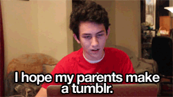 so-relatable:  zachlilley:  so-relatable:   (x)    wow this is an old video…reblogging for nostalgia and to show those who didn’t see it, link is here 
