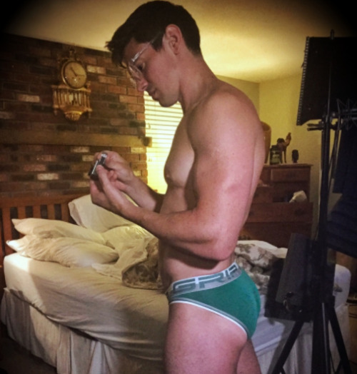 amazingmalenudity:Steve Grand