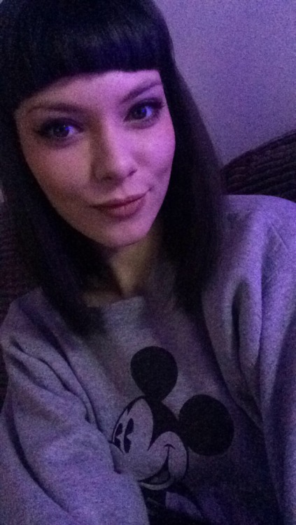 francescalouiseee:  standard selfie
