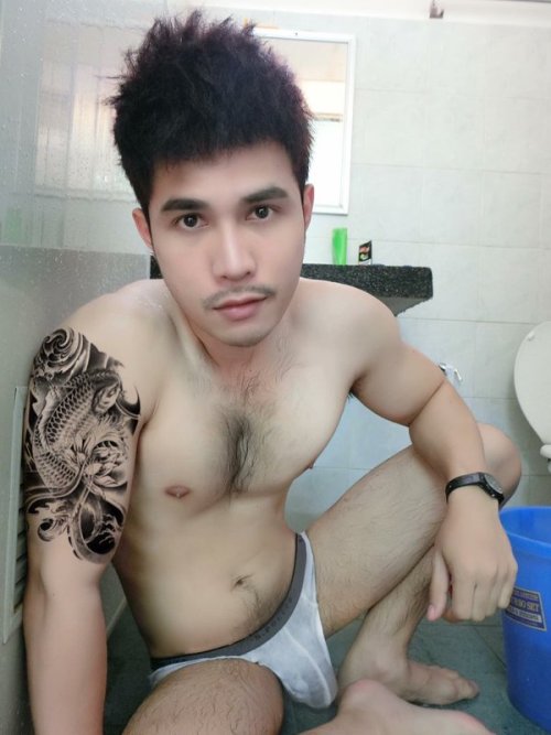  Love Hurt 