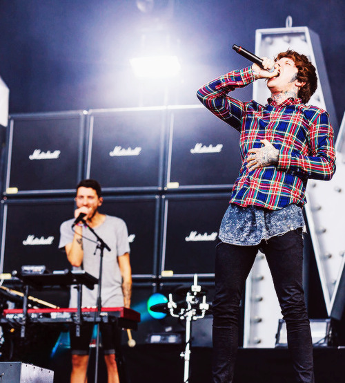 oliver-sykes-is-my-inspiration:  BMTH blog  Boys and then some