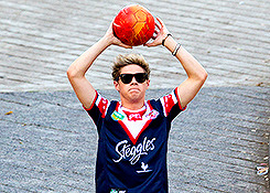 adoresnialler-blog:  Niall + sports  porn pictures