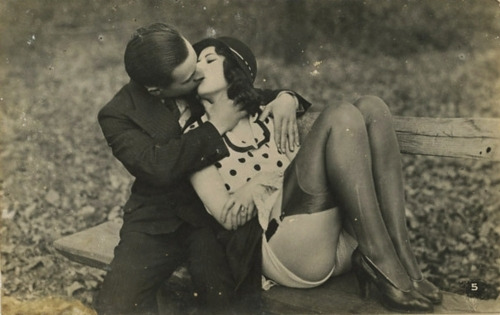 doyoubelieveinfariytales:  The baddest couple that ever existed. Bonnie &amp;