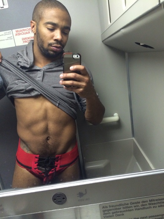 lovenlife4me:  Flying the HORNY skies!!