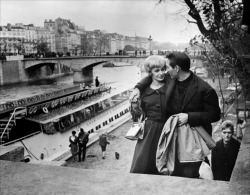 iheartpaulnewman:  Walking in Paris. 