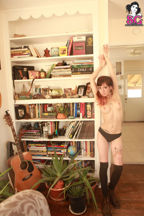 beautifulgirlsmakemesuicidal:  Hypatia Suicide 