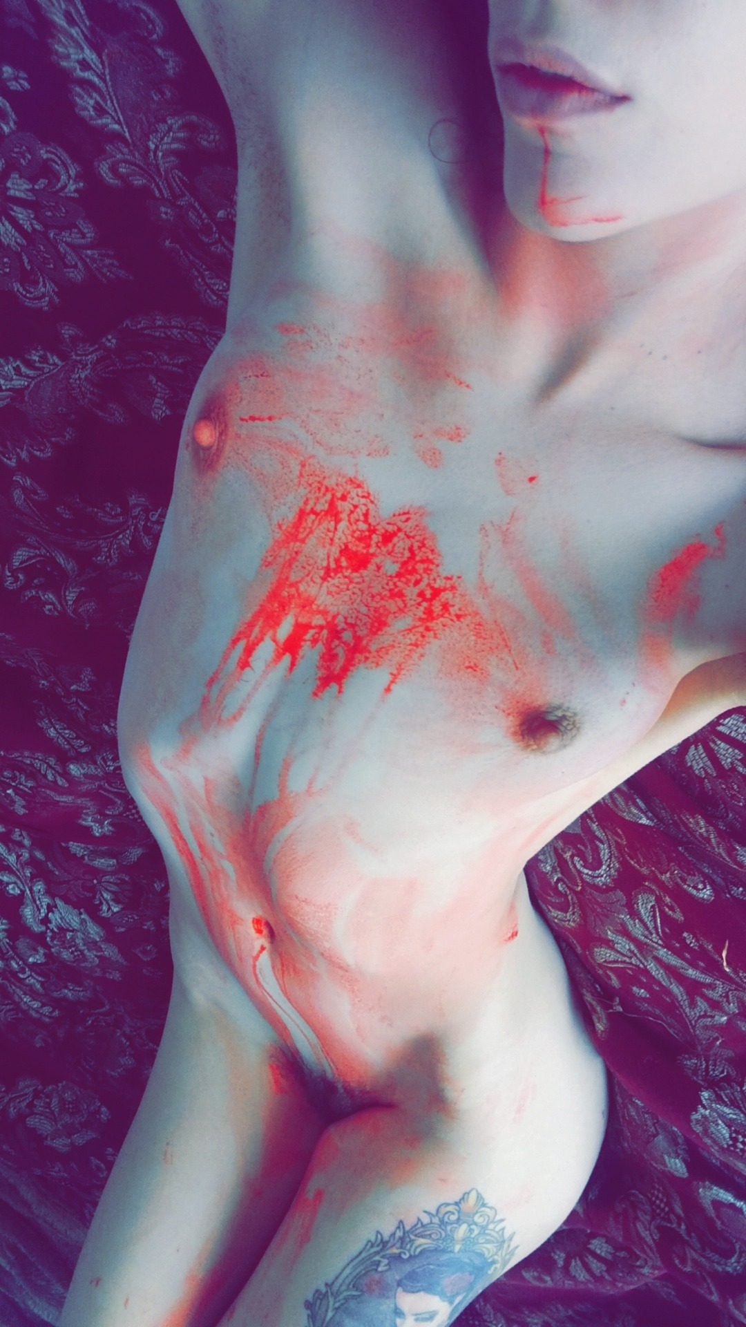 cannabisqueenofnight:  Bloodstained Beauty 🥀  Free Snap: rowena-publicPremium