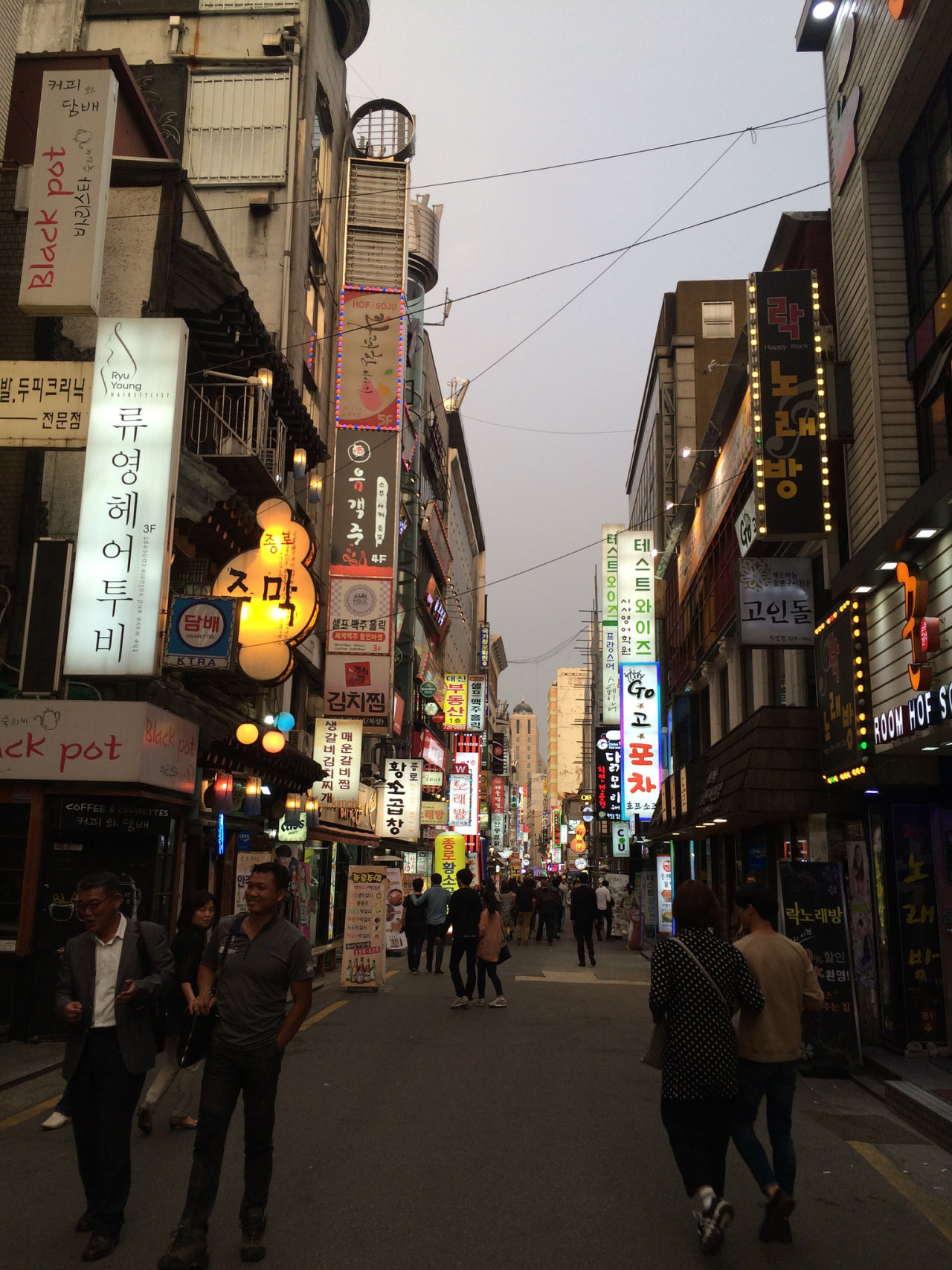 fuckyeahjapanandkorea:   	Ohne Titel von Thomas Woodtli    