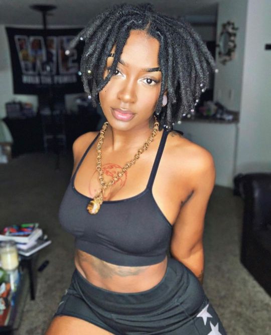 BEHOLD THE WONDEROUS BEAUTY THAT IS BLACK WOMEN WITH LOCS! THEY ARE GOD’S GIFT TO THE WORLD!!