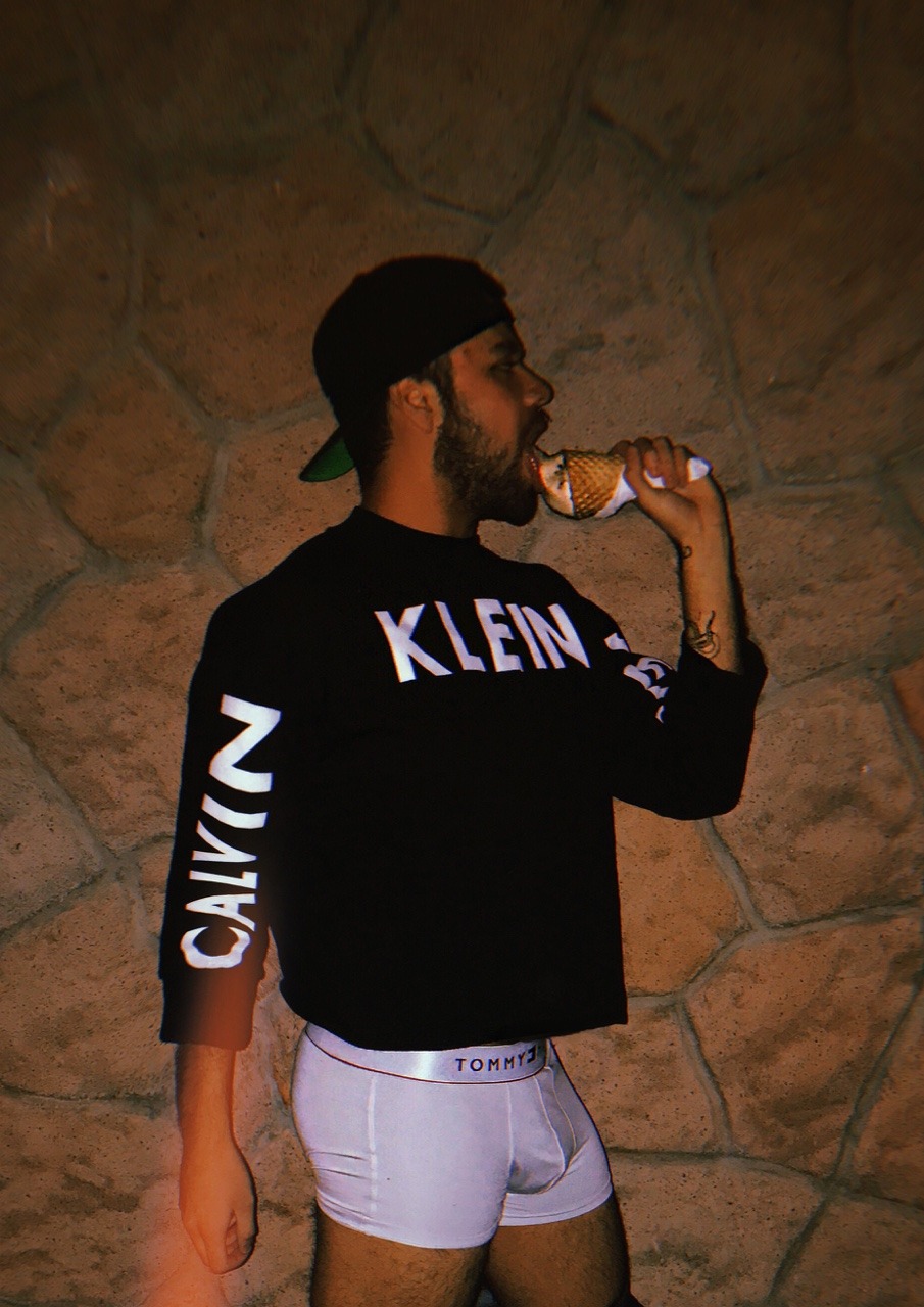 theraulyycblog: 🍦 Who wants ice cream 🍨👅  