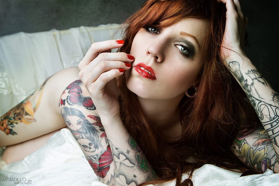 ohmygodbeautifulbitches:  Evilla 