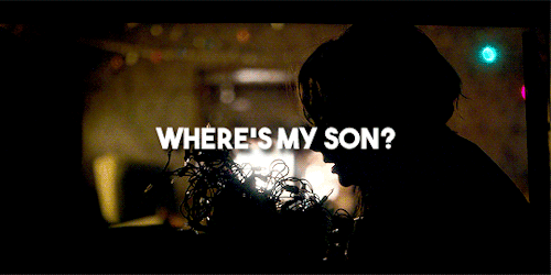 lvrsonbrie:Joyce Byers’ problems through the seasons.