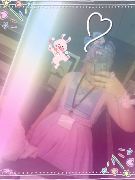 flowercrownsandshardblades:  OOTD~ Fairy kei for GO2015 day two!