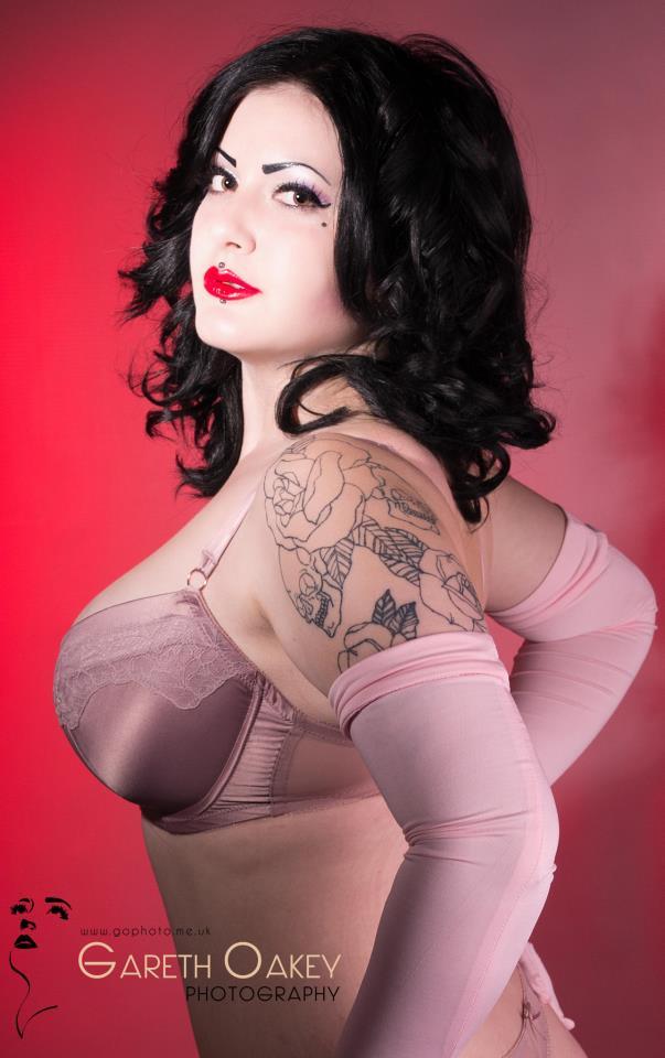 alt-dolls:  Alternative girl http://alt-dolls.tumblr.com/
