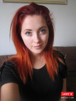 gingerfox09:  Lucy collet no makeup still gorgeous !