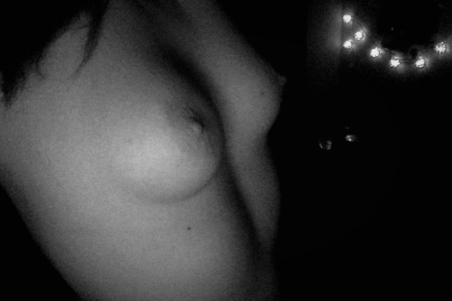 shhitcanbeoursecret:  hi :) 