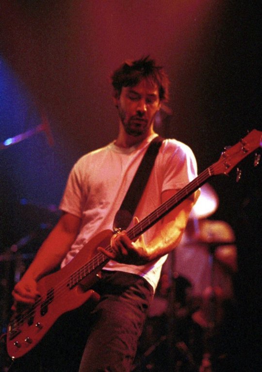 Sex magdaelen:keanu reeves playing bass for his pictures