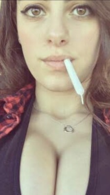 celebssmoking: