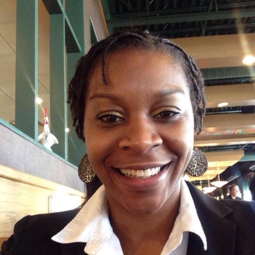 khalbalihai:  stydialovin:  Rest in peace to Sandra Bland, a beautiful, powerful and strong woman who’s life was ended too quickly due to the arrogance and stupidity of people who are supposed to protect us. Sad, sad world we live in. You will always