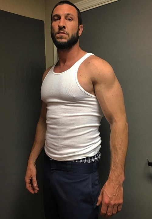 hotfamousmen:  Pablo Schreiber