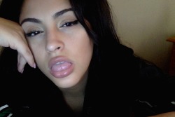 sexuallthrill:  follow her shes following back http://thugmufffin.tumblr.com now!!