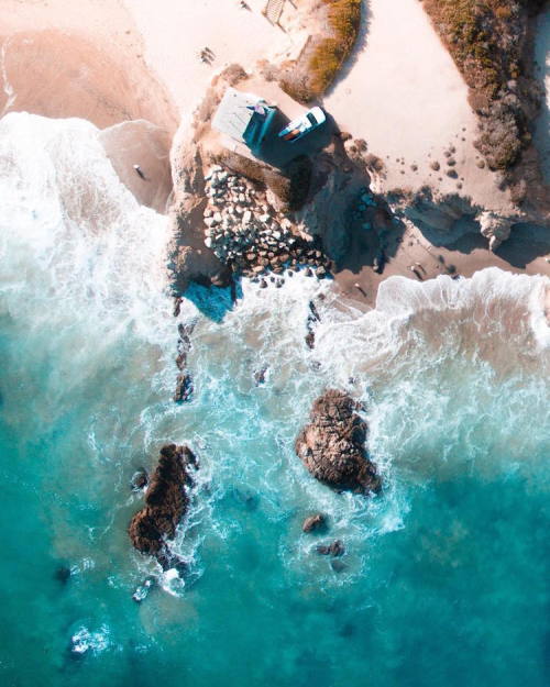wordsnquotes:  Exquisite Aerial Images of Coastlines by Gabriel Scanu Keep reading 