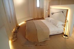 homedesigning:  Minimalist Tower Home Bedroom