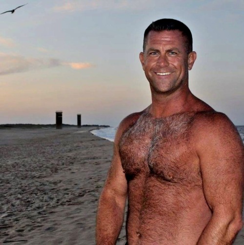 tallguy109: bdsm-and-bears: Woof! Ive lusted for thess men for years! Only seeing now that I see the