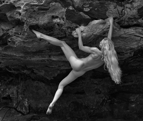 naktivated:  winters-summer-home:  Climbing nudes Dean Fidelman    Free climbing.