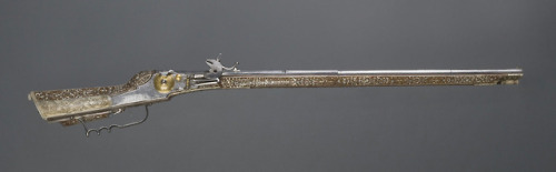 Antler mounted wheellock rifle crafted by Balthasar Trechsler of Dresden Germany, 1611.from The Phla