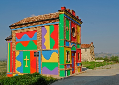 nobrashfestivity:   Chapel of Barolo by Sol LeWitt and David Tremlett  