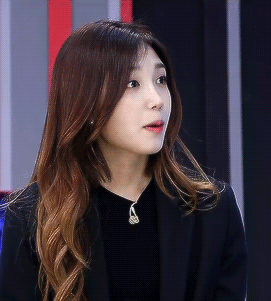 eunjieveryday:  Eunji the walking talking meme (  ͡° ͜ʖ ͡°)