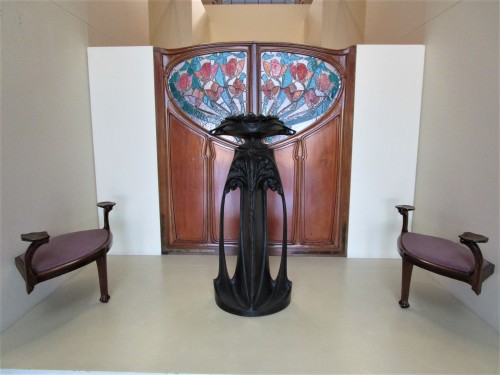 Art Nouveau Furniture At TheMuse D'Orsay In Paris