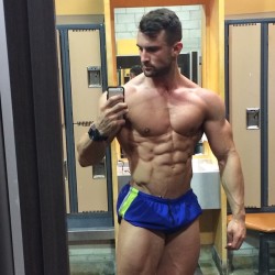 tripltap:  Gymspiration with Dylan Thomas