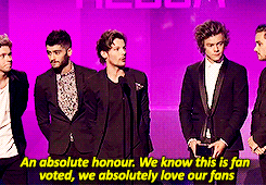 inpayne:   One Direction wins an AMA for porn pictures