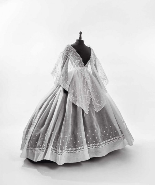 Linen Gauze Skirt and Mantlet, ca. 1865-70via Daguerre