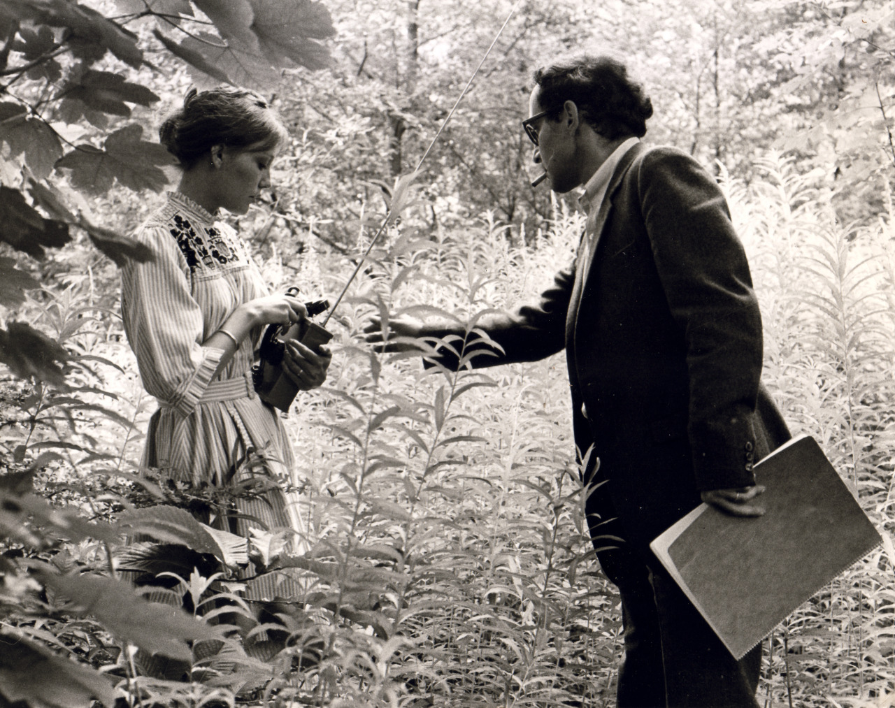 lottereinigerforever:  Anne Wiazemsky &amp; Jean-Luc Godard on the set of “One