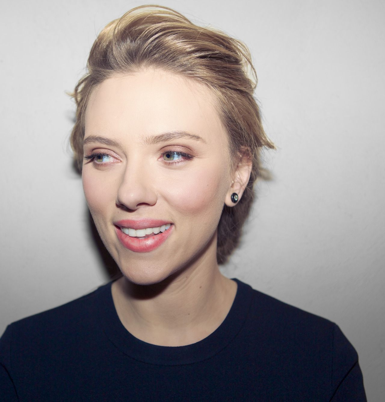 t-angy:  dailyactress:  Scarlett Johansson  perf