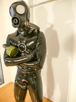 rubberscotty:  Horny as fuck with my hands bound. Please play with me! 