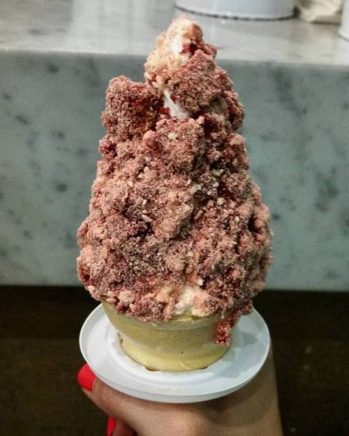 Oh holy icecream ....#softserve #icecream #redvelvet #dessert #sweet #treat #sweetjesus #toronto #th