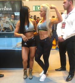 Amazing day at the @fitfueluk stand! Highlight of the day though was in In this pic right here where the beautiful  @michelle_lewin was telling me I had such a great body&hellip;.to be told that by the worlds best fitness icon who&rsquo;s always been