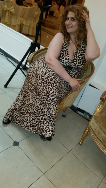 livebill-blog:I love your ayes so hurt so hot