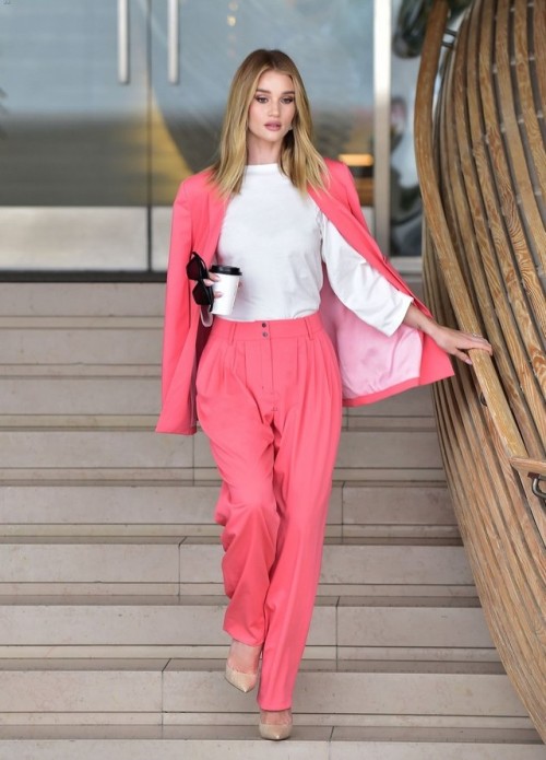 Rosie Huntington-Whiteley in a BCBG Max Azria suit