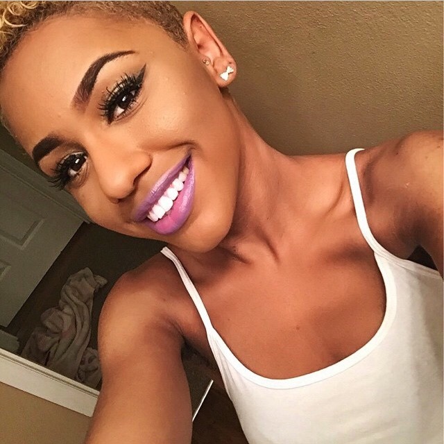 tayelchapo:  mytinyisabella:  Selfie game like…..hey.  Giving me life rn