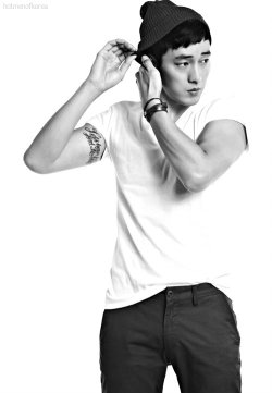 hotmenofkorea:  Soooo Ji Sub  