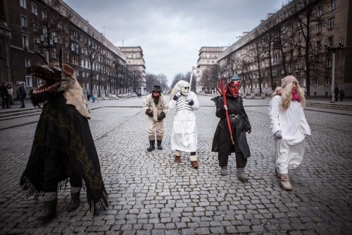 lamus-dworski:Kolędnicy in present-day Poland. Images © stylowanowahuta.blogspot.comThe custom of ko