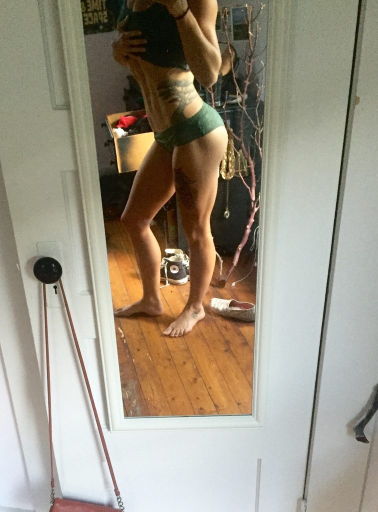 awsfitgirl:  Praying I keep my booty while I recover from injury! Instagram: awsfitgirl