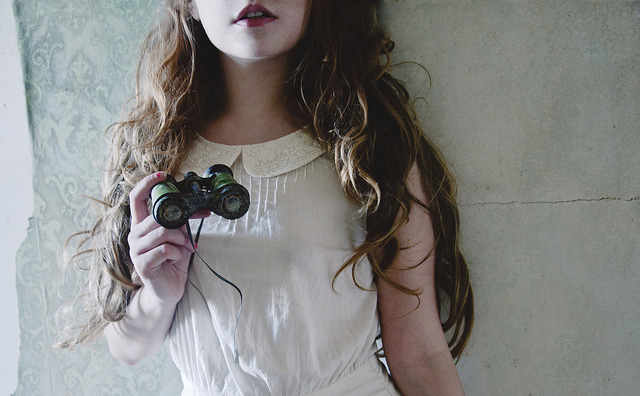 lafleurdesmurailles:  sans titre by yyellowbird on Flickr.